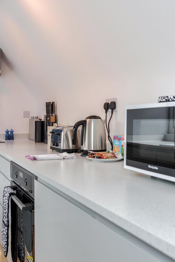 The Gem Of Central Winchester - Sleeps 4 Екстериор снимка